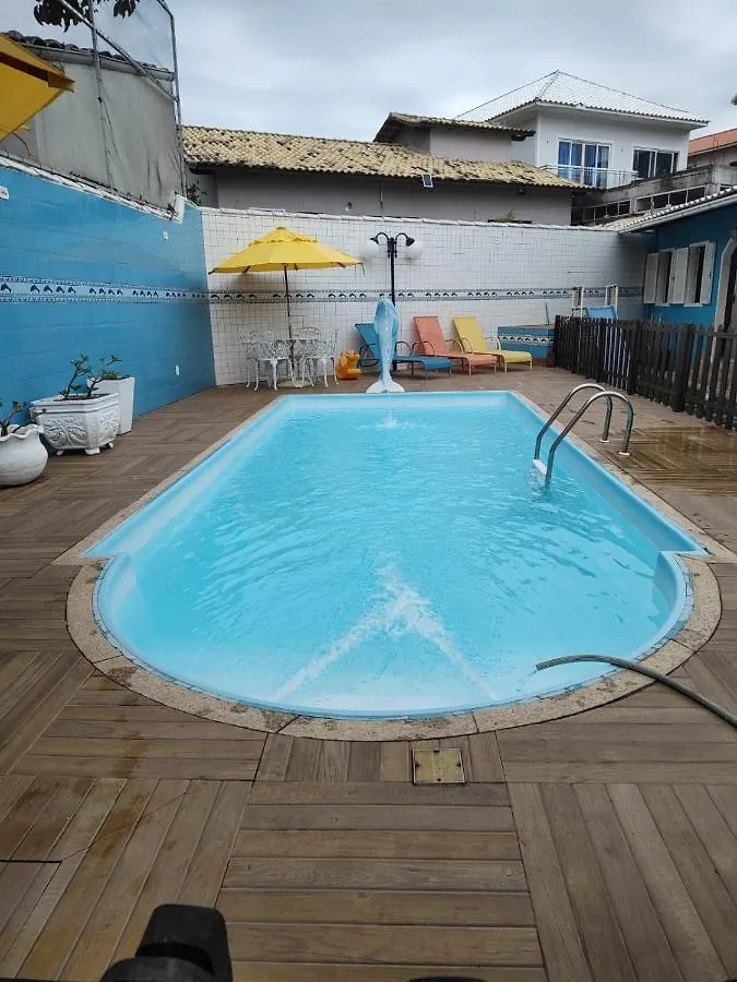 Проживание в семье Suites Com Piscina Praia Dos Anjos Арраял-ду-Кабу